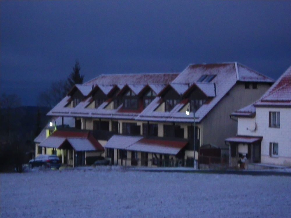 Berggasthof & Hotel Kranich, Hinterrod Eisfeld Exteriér fotografie