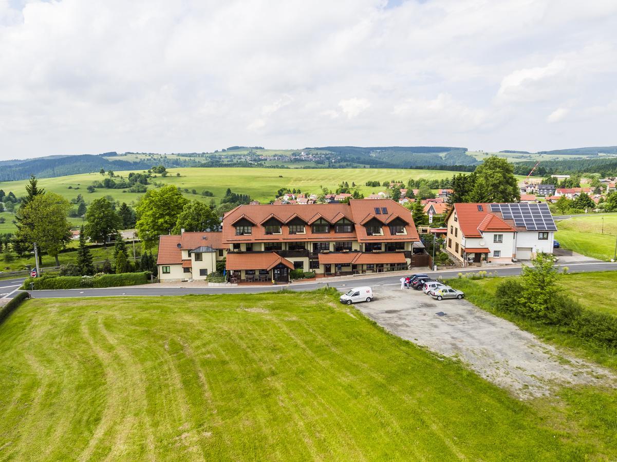 Berggasthof & Hotel Kranich, Hinterrod Eisfeld Exteriér fotografie